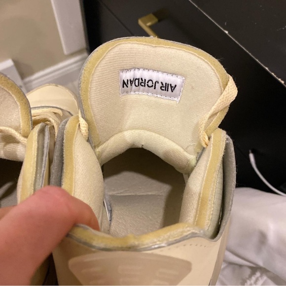 NIKE AIR JORDAN x OFF-WHITE SNEAKERS!! - Picture 4 of 5